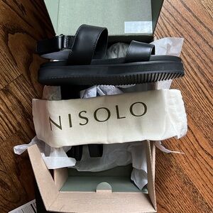 Nisolo Go-To Flatform 2.0 black leather sandals. Size 6.5. Brand new!